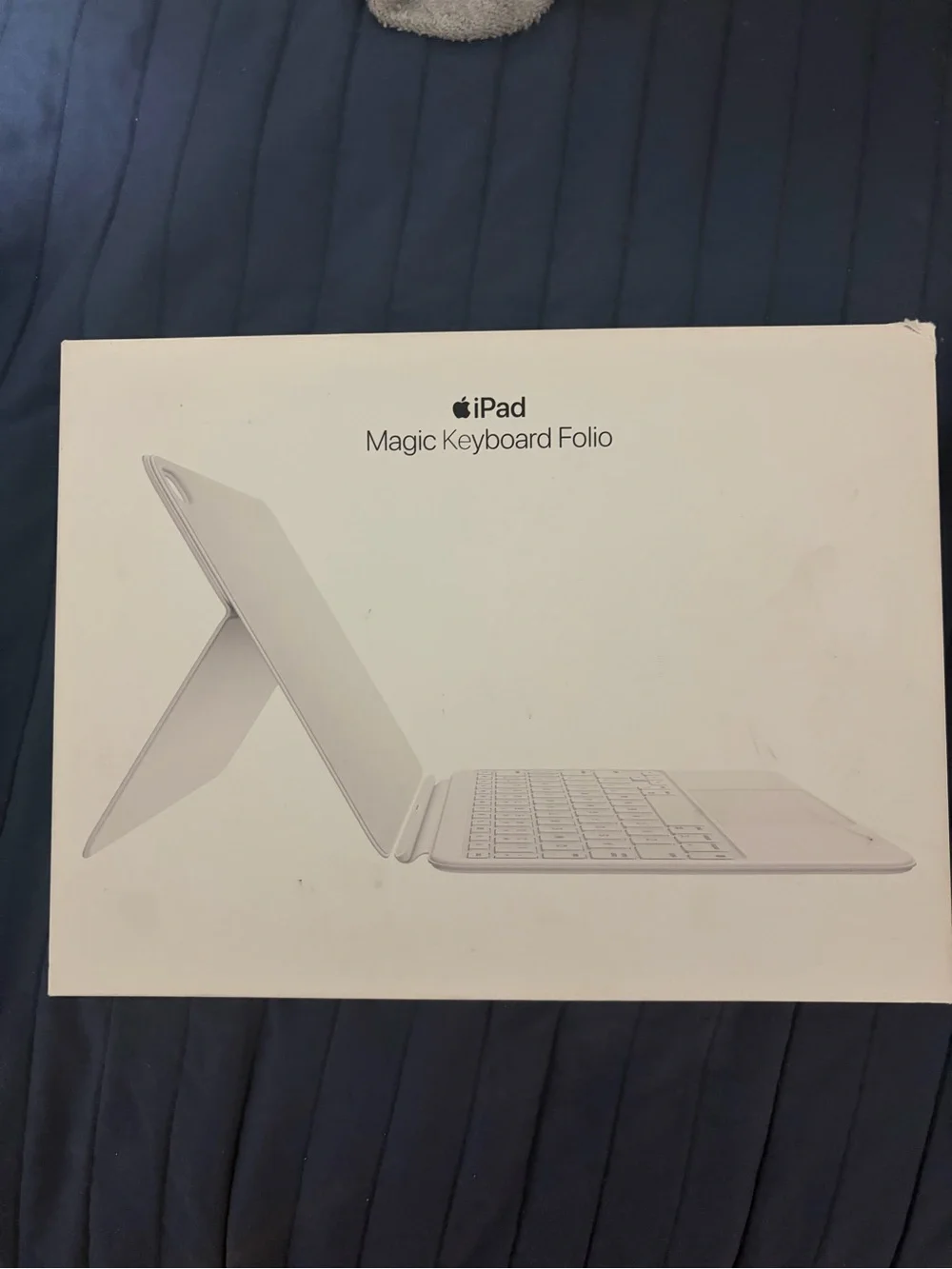 Apple Magic Keyboard Folio - White